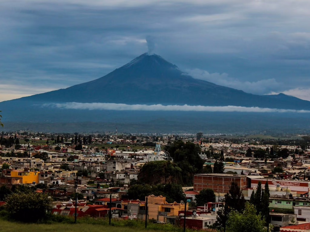 Iztaccíhuatl y Popocatépetl: Guía completa de viaje y senderismo