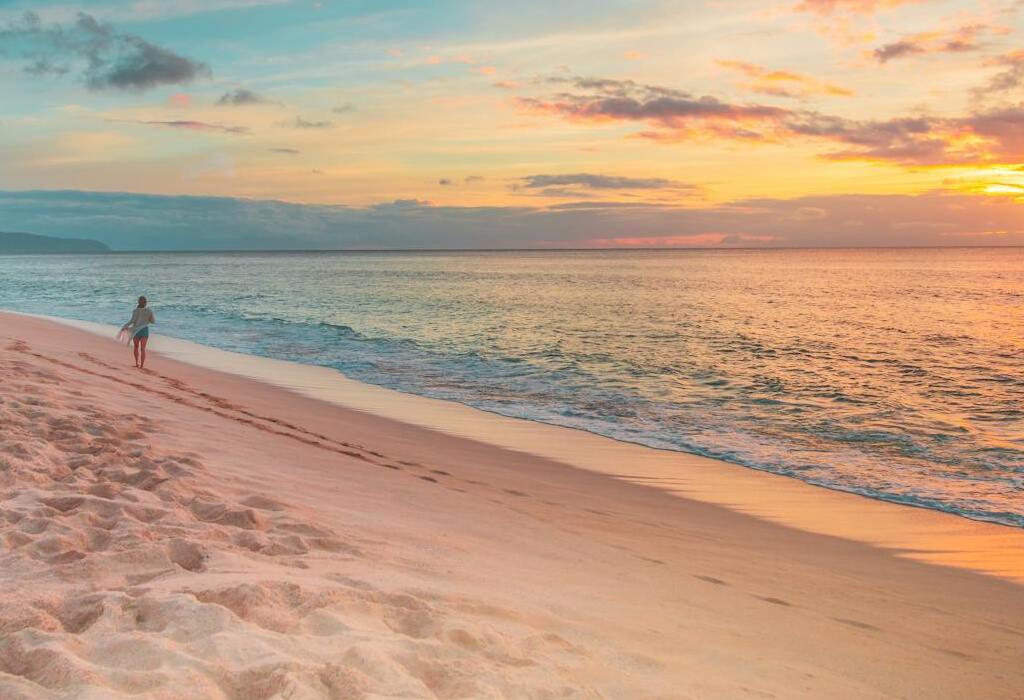 Top Tropical Destinations in the United States on a Budget