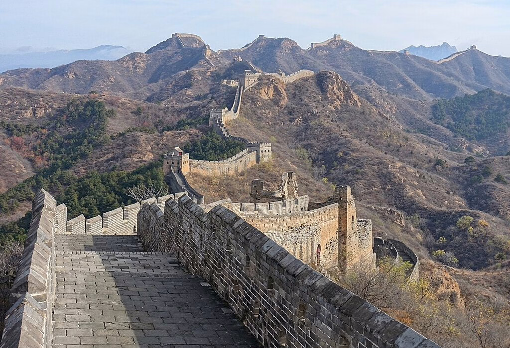 Great Wall of China Pictures: rugged brown hills and stone steps rolling across the mountains at Jinshanling.